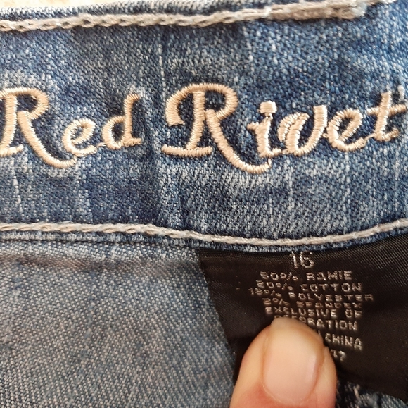 Red Rivet Jeans - Picture 4 of 6